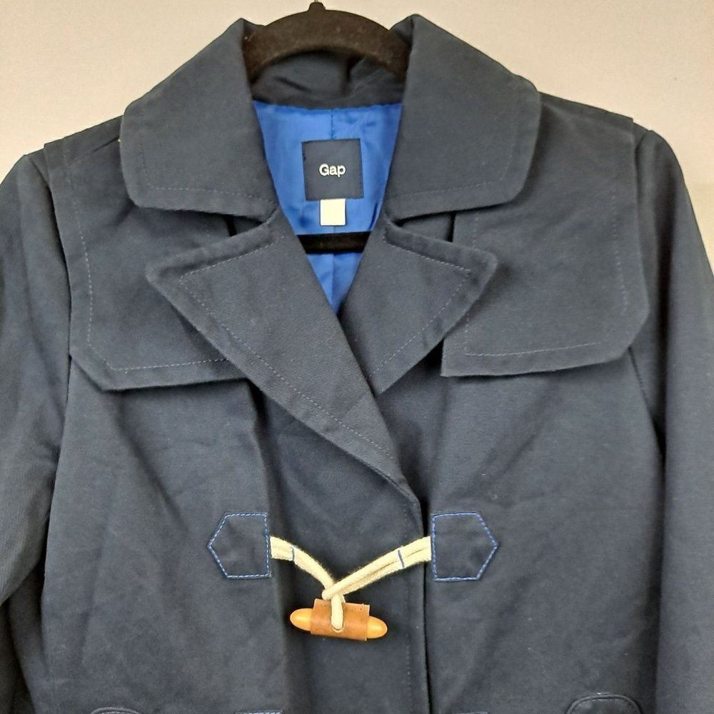 Gap Ladies toggle closure jacket NWOT
